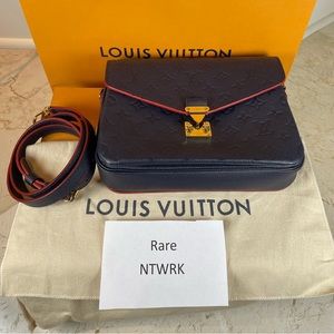 Louis Vuitton Pochette Metis Marine/Rouge crossbody handbag